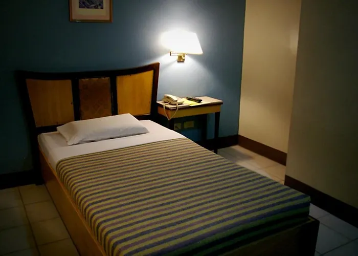 Business 3* Cebu